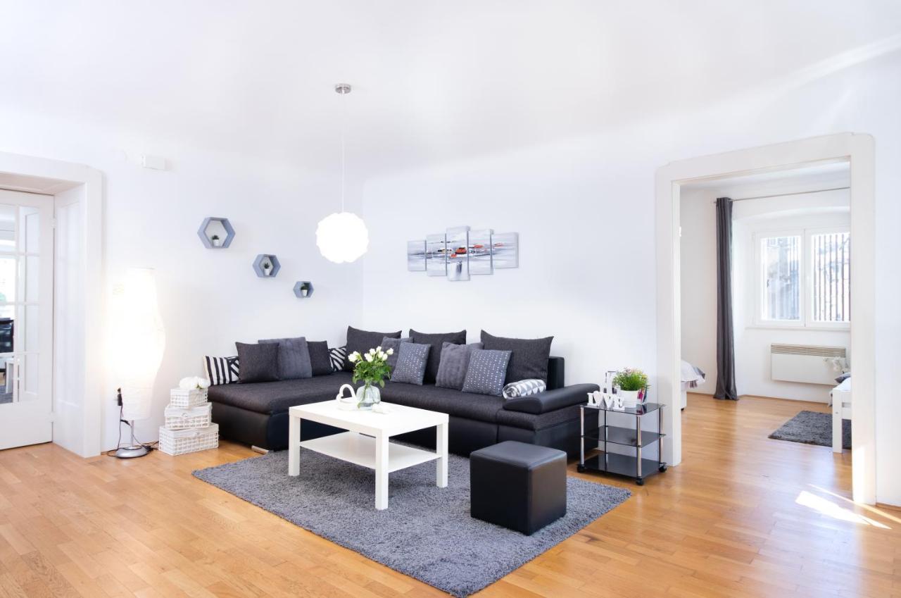 Apartment Santa Barbara リエカ エクステリア 写真